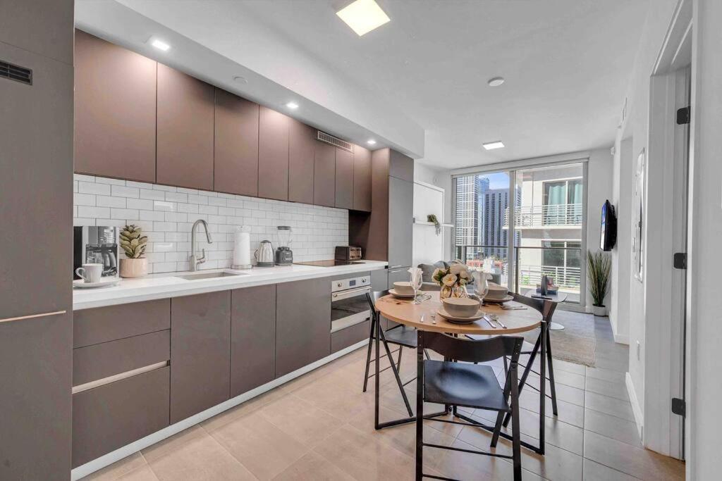 Ferienwohnung Breathtaking 1Br In The Heart Miami Exterior foto
