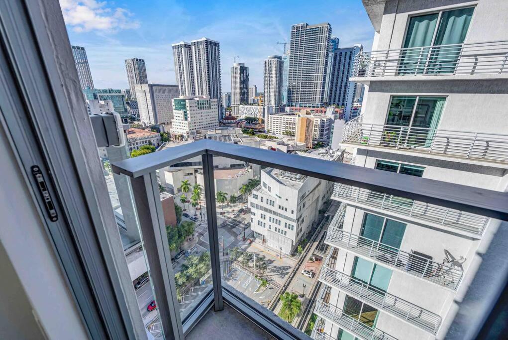 Ferienwohnung Breathtaking 1Br In The Heart Miami Exterior foto